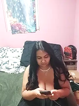 Snapshot of Melissa10 chatting on February 2, 2026, 10:53 pm Melissa10 online show from February 2, 2026, 10:53 pm