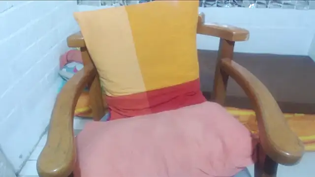 rose-crystal online show from February 9, 2026, 11:36 pm