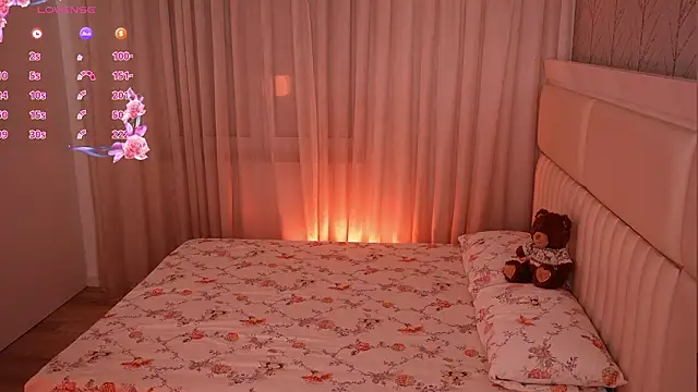 Snapshot of LiaGotti chatting on February 19, 2026, 8:17 pm LiaGotti online show from February 19, 2026, 8:17 pm