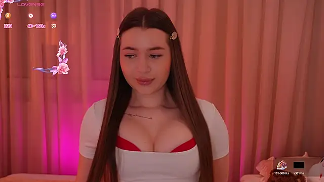 Snapshot of LiaGotti chatting on November 23, 2025, 8:19 pm LiaGotti online show from November 23, 2025, 8:19 pm