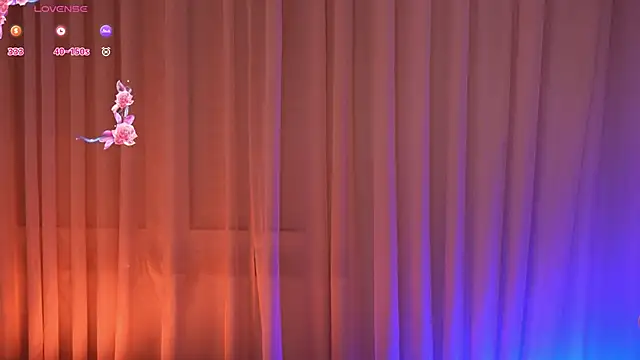 Snapshot of LiaGotti chatting on November 16, 2025, 9:19 pm LiaGotti online show from November 16, 2025, 9:19 pm