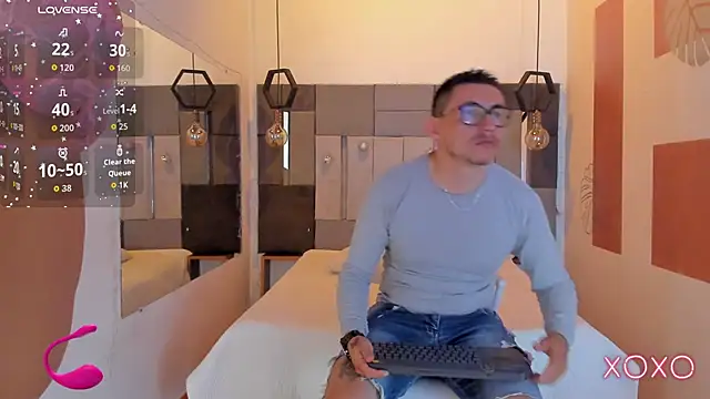 FreyrStone online show from December 14, 2025, 5:35 am