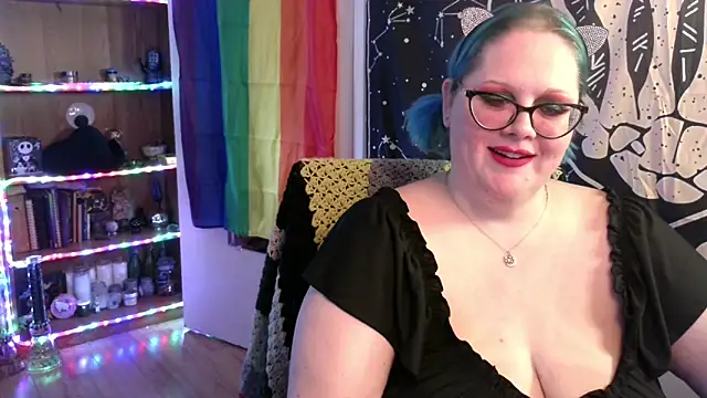 Kinky Witch online show from November 18, 2025, 3:48 pm