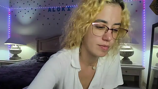 aalokitaa online show from November 4, 2025, 6:06 am