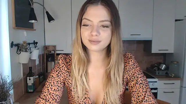 Snapshot of BuffyxLUST chatting on September 29, 2025, 7:04 am BuffyxLUST online show from September 29, 2025, 7:04 am