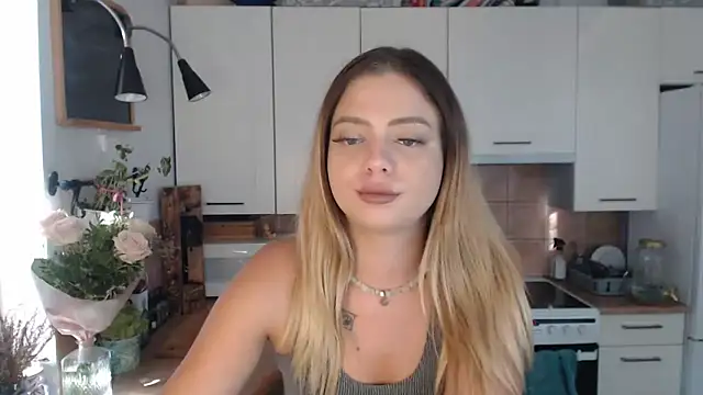 Snapshot of BuffyxLUST chatting on September 10, 2025, 2:16 pm BuffyxLUST online show from September 10, 2025, 2:16 pm