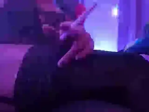 TUPtitaHot online show from December 19, 2025, 7:11 am