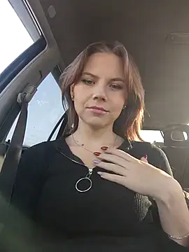 YOURLIKAA online show from December 2, 2025, 4:14 am