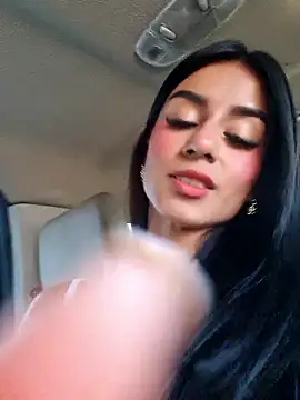 Juliana Xander online show from January 7, 2026, 2:22 pm