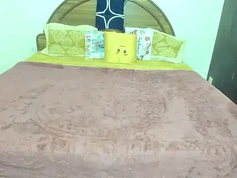 LovelyYoYo online show from February 14, 2026, 2:34 am