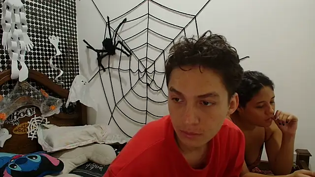 Aria Arthur online show from October 19, 2025, 4:43 pm