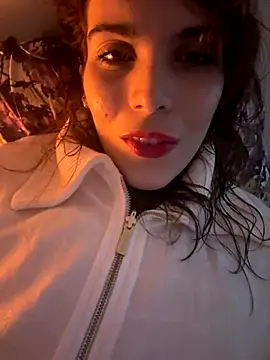 refem9 online show from November 1, 2025, 6:46 pm