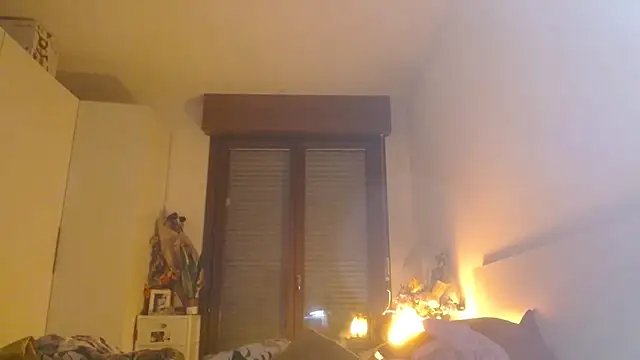 refem9 online show from November 15, 2025, 4:55 pm