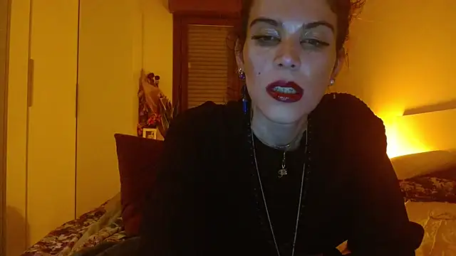 Snapshot of refem9 chatting on December 1, 2025, 6:20 pm refem9 online show from December 1, 2025, 6:20 pm