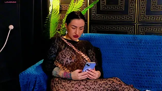 Aelorya online show from January 12, 2026, 4:58 pm