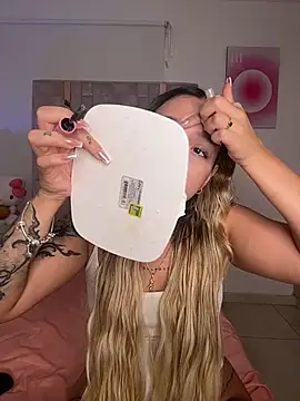 Becca Johnson u online show from November 12, 2025, 1:54 am