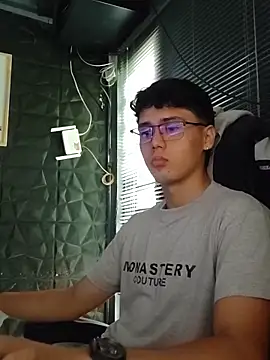 jacobs shelby online show from October 21, 2025, 2:05 pm