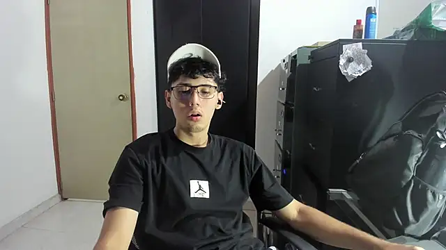 Snapshot of jacobs_shelby chatting on February 16, 2026, 3:38 am jacobs shelby online show from February 16, 2026, 3:38 am