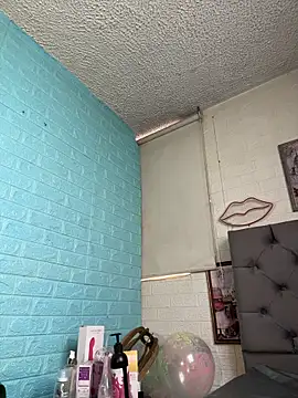 Snapshot of SALOME_KORLAND chatting on February 5, 2026, 6:37 pm SALOME KORLAND online show from February 5, 2026, 6:37 pm