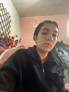 Snapshot of SALOME_KORLAND chatting on July 16, 2026, 12:57 pm SALOME KORLAND online show from July 16, 2026, 12:57 pm