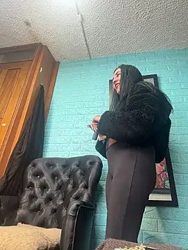 SALOME KORLAND online show from September 24, 2025, 12:33 pm