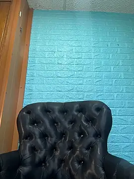 Snapshot of SALOME_KORLAND chatting on January 7, 2026, 4:45 pm SALOME KORLAND online show from January 7, 2026, 4:45 pm