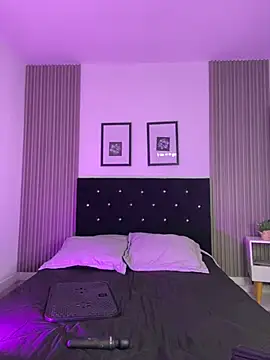 ashlycarteer online show from October 3, 2025, 6:09 pm