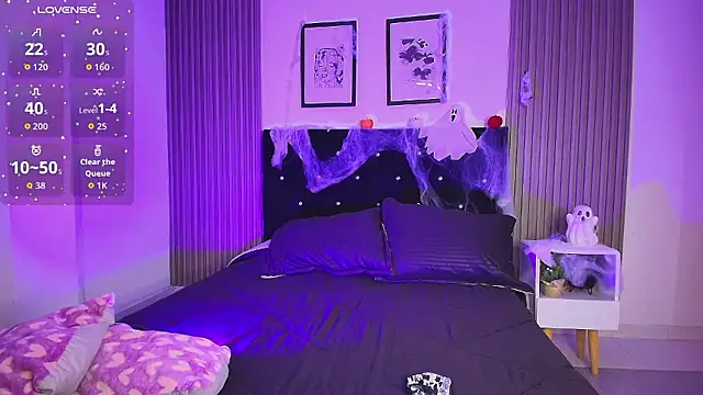 ashlycarteer online show from October 11, 2025, 6:53 pm