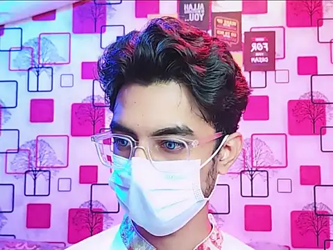 ChiseledCharm online show from October 18, 2025, 7:49 pm