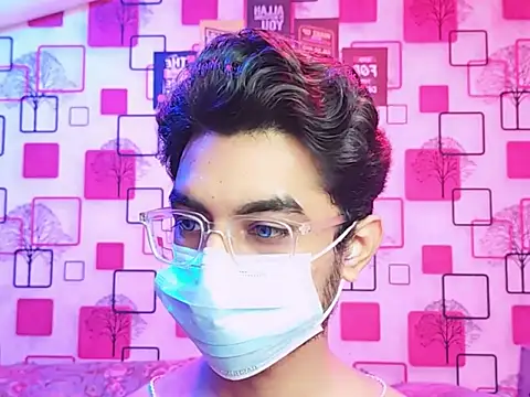 ChiseledCharm online show from October 25, 2025, 7:36 pm