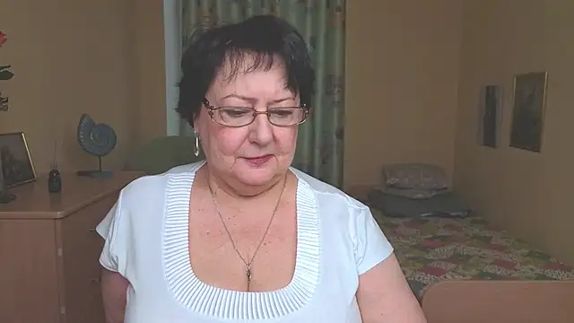 Margo Moll online show from January 9, 2026, 9:05 am