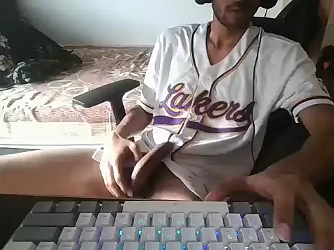 Snapshot of hardbuoy69 chatting on February 25, 2026, 1:55 pm hardbuoy69 online show from February 25, 2026, 1:55 pm