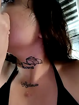 Alis 1327 online show from September 30, 2025, 6:47 pm