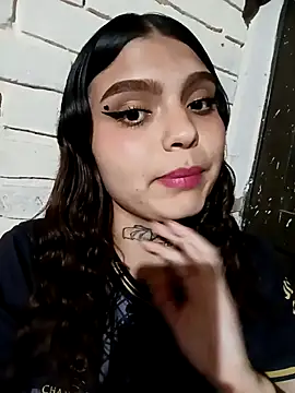 Alis 1327 online show from September 28, 2025, 11:34 pm