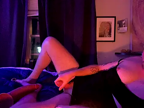 Snapshot of lilthicky352 chatting on October 3, 2025, 3:09 am lilthicky352 online show from October 3, 2025, 3:09 am