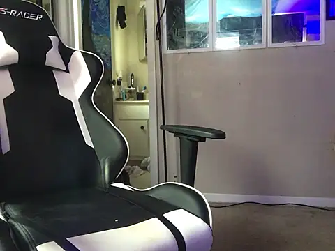 Snapshot of lilthicky352 chatting on October 2, 2025, 2:20 pm lilthicky352 online show from October 2, 2025, 2:20 pm