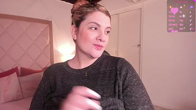 Snapshot of anabelle_clark chatting on October 2, 2025, 1:36 pm anabelle clark online show from October 2, 2025, 1:36 pm