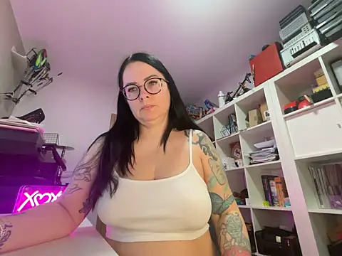 annalea85 online show from March 18, 2026, 5:14 pm