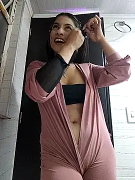 Fox Roxxan online show from April 12, 2026, 3:10 am