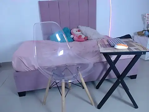 Andre lezcano online show from March 23, 2026, 10:20 pm