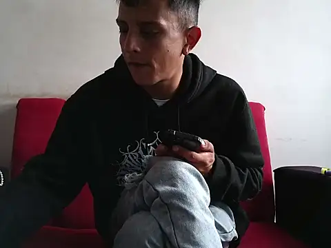 Snapshot of andrewcoopper1 chatting on July 29, 2026, 3:22 pm andrewcoopper1 online show from July 29, 2026, 3:22 pm