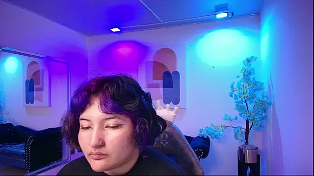 Ritsuka berry online show from November 22, 2025, 2:54 am