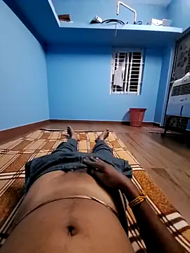 Tamilpayan00 online show from April 13, 2026, 4:44 pm