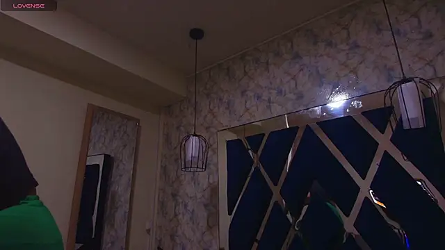 Luciifeer  online show from November 29, 2025, 6:52 pm