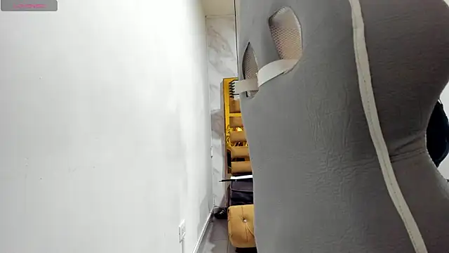 Luciifeer  online show from September 20, 2025, 6:24 pm