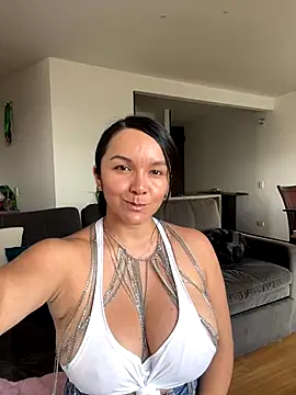 Nova Gabriela online show from November 11, 2025, 3:40 pm