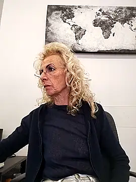 Snapshot of clarabell4 chatting on February 25, 2026, 10:26 am clarabell4 online show from February 25, 2026, 10:26 am