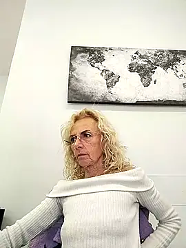 Snapshot of clarabell4 chatting on February 26, 2026, 12:16 pm clarabell4 online show from February 26, 2026, 12:16 pm