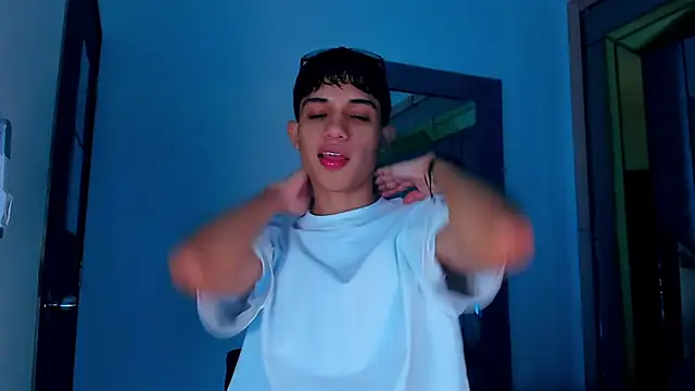 Sebax Young online show from February 10, 2026, 9:03 pm