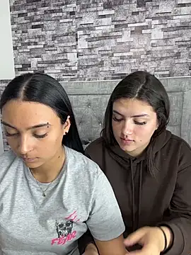 nicolexxaleja online show from January 7, 2026, 7:19 pm